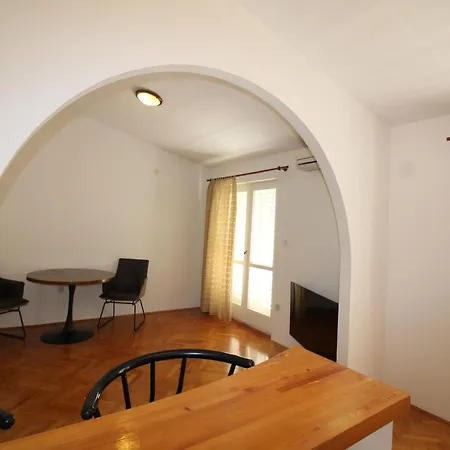 Centre & Free Private Parking * Makarska