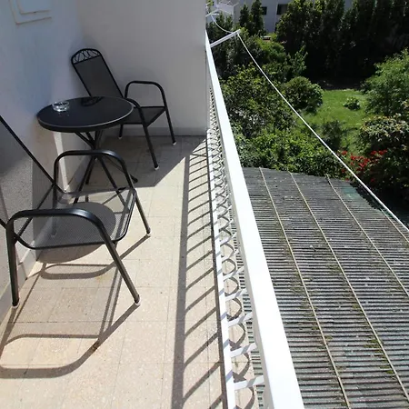 Apartment Centre & Free Private Parking Makarska